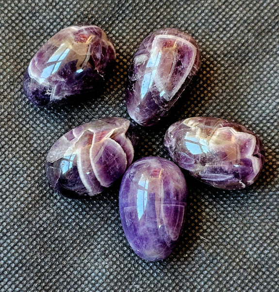 Chevron Amethyst Crystal Egg 🥚💜