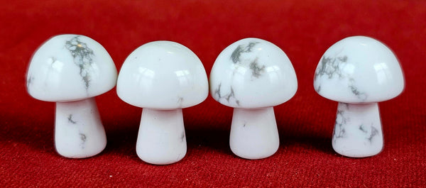Howlite Mini Crystal Mushroom 🍄