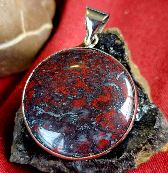 Red Brecciated Jasper Round Silver Pendant 🍒♥️