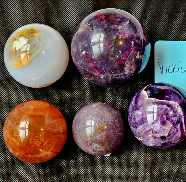 Vickie's Pretty Spheres! 🔮🔮🔮