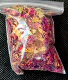 Fresh Cut Organic Red Rose Petals 🌹♥️🌿