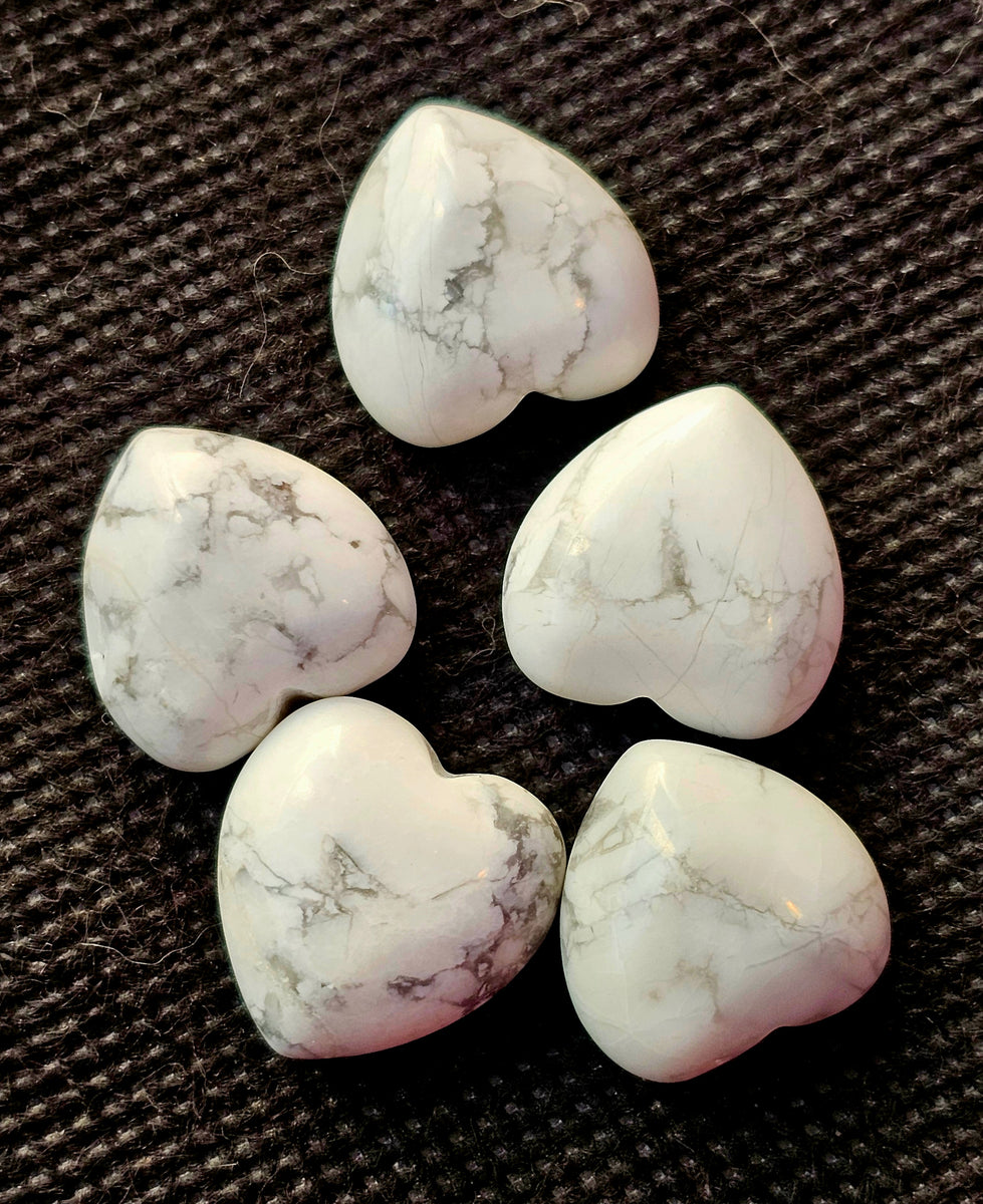 Mini Howlite Crystal Heart Carving 🤍💜🩵 – Erika's Classy Crystals