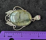 Labradorite Silver Plated Crystal Pendant ✨🩶💚📿