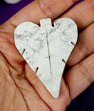 Howlite Crystal Leaf Carving 🤍🌿🩶