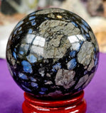 Que Sera Crystal Sphere 🖤✨🔮💙