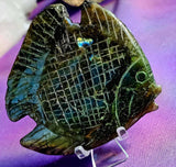 Labradorite Crystal Fish Carving 🐠✨🤩🐟