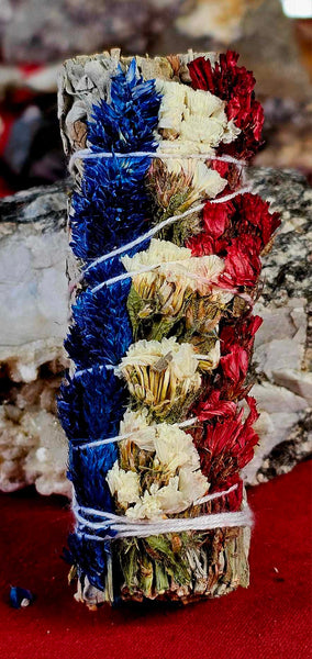 Red, White, & Blue Dyed Chrysanthemum Flower w/White Sage Smudge Stick ❤️🤍💙