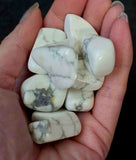 LG. Howlite Crystal Tumble 🤍✨🩶