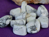 LG. Howlite Crystal Tumble 🤍✨🩶