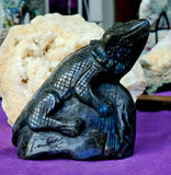 LG. Rainbow Flash Labradorite Crystal Lizard Basking on Rock Carving #2 🦎🩶🌈🪨✨🤩