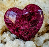 ✨RARE✨ Red Peach Blossom Jasper Crystal Puffy Heart 💕🍒♥️✨🩷💗
