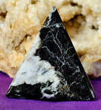 MD. Zebra Jasper Crystal Pyramid 🖤 ✨ 🦓🤍