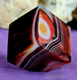 Sardonyx Crystal Floating Cube ✨🤍🖤❤️✨🟥⬛⬜
