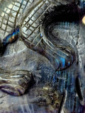 LG. Rainbow Flash Labradorite Crystal Lizard Basking on Rock Carving #2 🦎🩶🌈🪨✨🤩