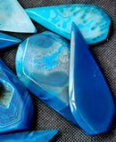 Dyed Blue Agate Crystal Freeform ✨🌀💠🤩💙🔵