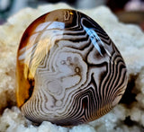 LG. Red & Black Sardonyx Crystal Palmstone ❤️✨🤩🤯🖤