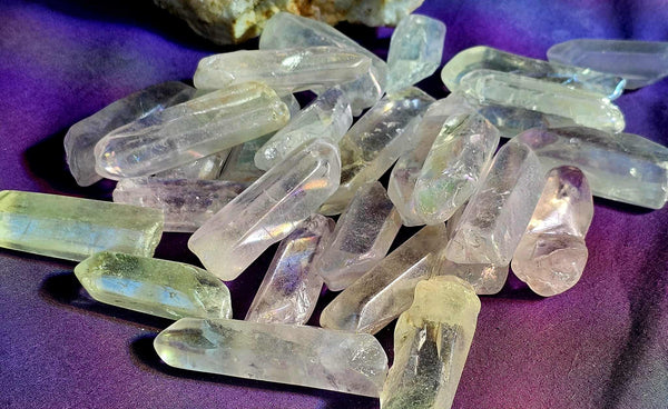 Aura Coated man-altered Clear Quartz Crystal Point 3oz ✨💎🌈