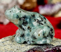 Kiwi Jasper Crystal Frog Figurine 🐸🥝