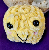 Handmade Crocheted MD. Yellow Frog Plushie 💛✨🐸💚